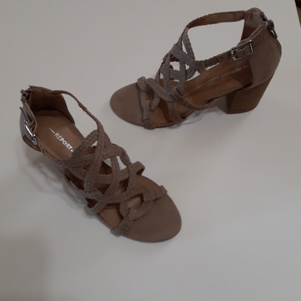 Report "PAULA" Womens Size 6 strappy open toe sandal shoes, 3" chunky heels